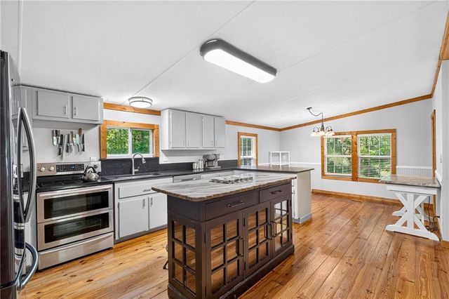 110 Hickory Hills Road, Ellijay, GA 30540