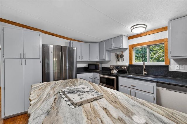 110 Hickory Hills Road, Ellijay, GA 30540