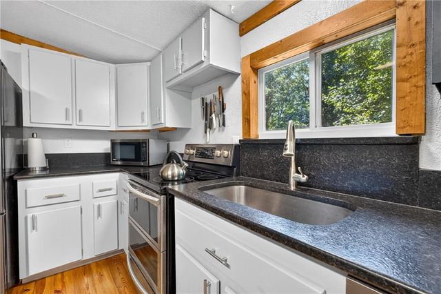 110 Hickory Hills Road, Ellijay, GA 30540