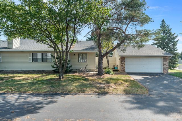 7765 157th Street W, Apple Valley, MN 55124