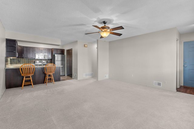 7765 157th Street W, Apple Valley, MN 55124