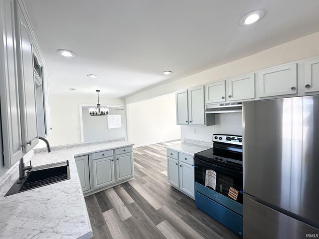 302 Green Valley Drive, Chandler, IN 47610