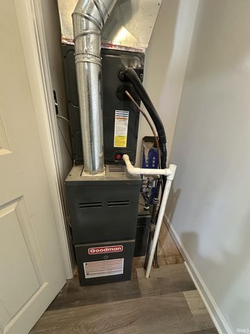 302 Green Valley Drive, Chandler, IN 47610