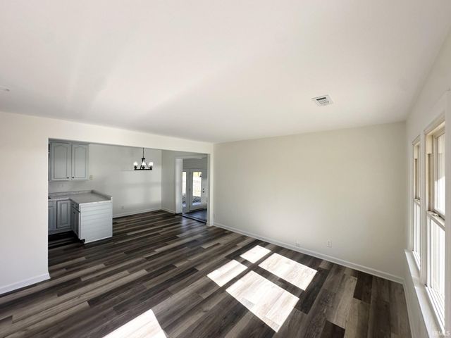 302 Green Valley Drive, Chandler, IN 47610