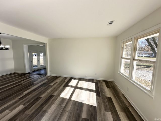 302 Green Valley Drive, Chandler, IN 47610