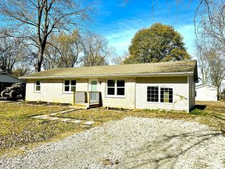 302 Green Valley Drive, Chandler, IN 47610