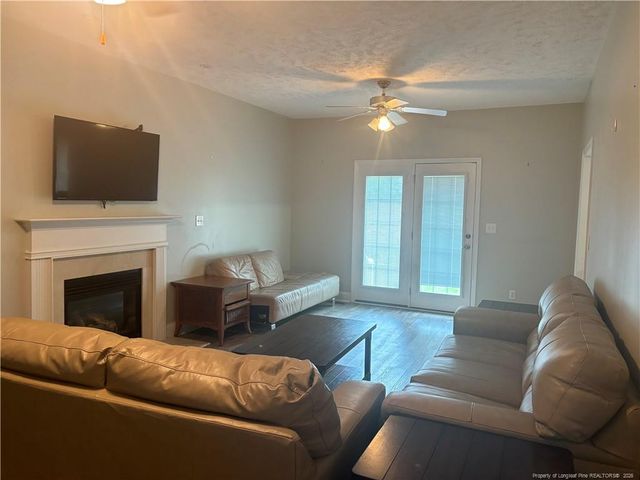 6899 S Staff S Road, Fayetteville, NC 28306