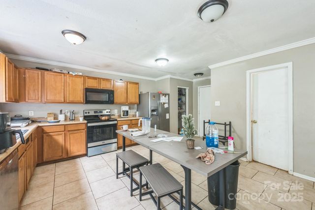 949 Capetown Lane, Clover, SC 29710