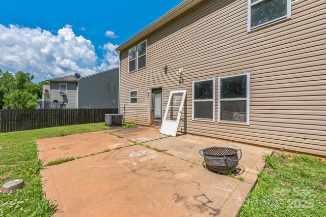949 Capetown Lane, Clover, SC 29710