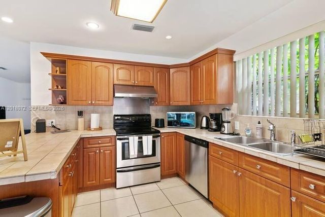 13325 SW 84th Avenue, Pinecrest, FL 33156