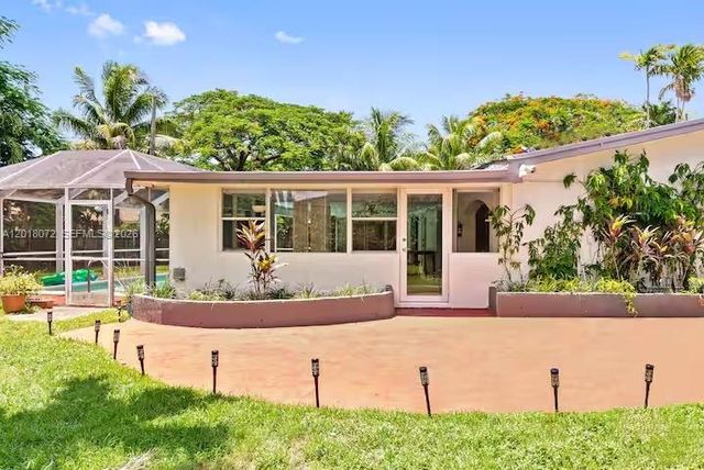 13325 SW 84th Avenue, Pinecrest, FL 33156