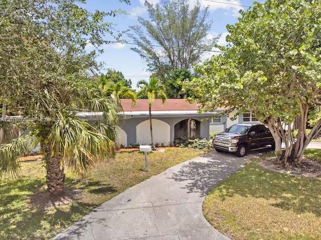 13325 SW 84th Avenue, Pinecrest, FL 33156
