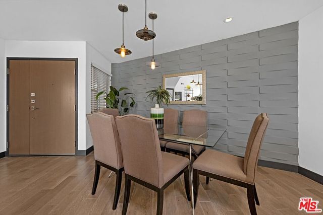 723 Westmount Drive 305, West Hollywood, CA 90069