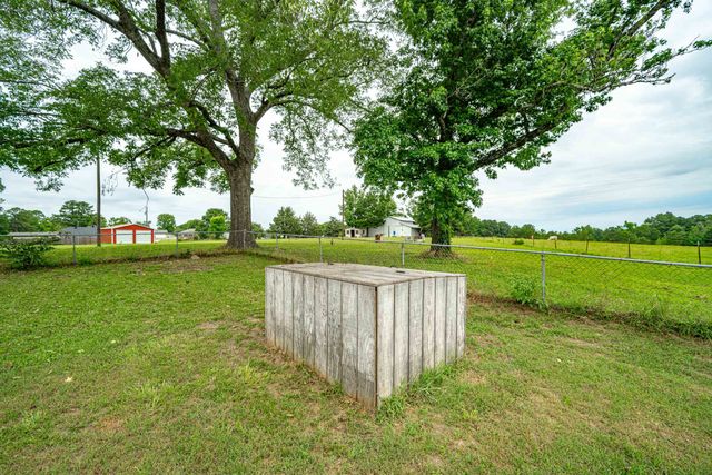 13557 State Highway 154 E, Diana, TX 75640