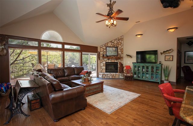 880 Cliffs Drive, Possum Kingdom Lake, TX 76449