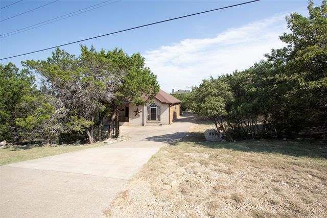 880 Cliffs Drive, Possum Kingdom Lake, TX 76449