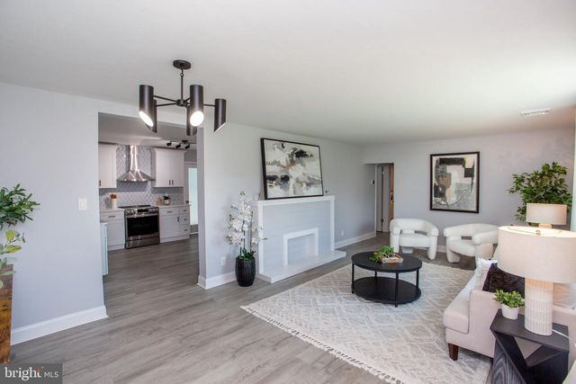 123 HOLLY RD, Southampton, PA 18966
