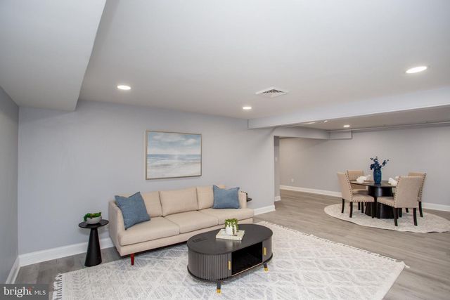 123 HOLLY RD, Southampton, PA 18966