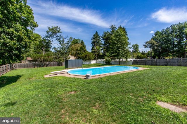 123 HOLLY RD, Southampton, PA 18966