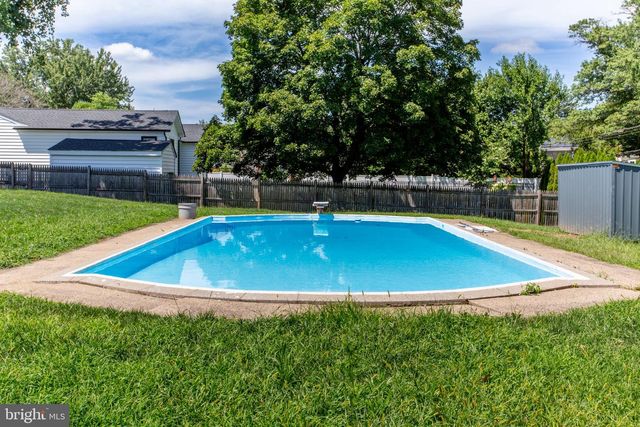 123 HOLLY RD, Southampton, PA 18966