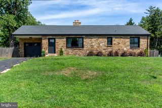 123 HOLLY RD, Southampton, PA 18966
