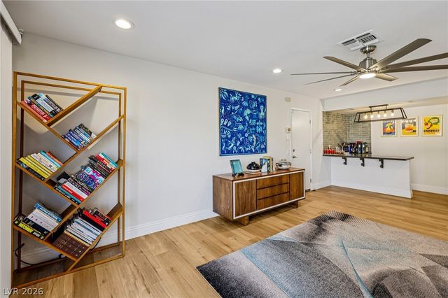 2600 La Solana Way, Las Vegas, NV 89102