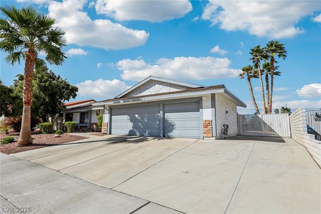 2600 La Solana Way, Las Vegas, NV 89102