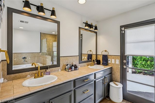 2600 La Solana Way, Las Vegas, NV 89102