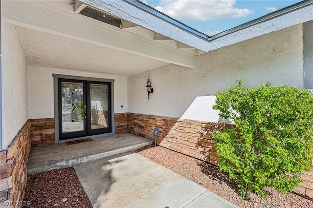 2600 La Solana Way, Las Vegas, NV 89102