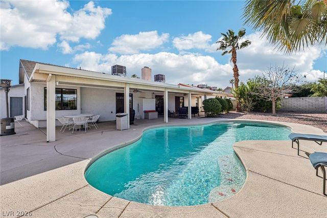 2600 La Solana Way, Las Vegas, NV 89102