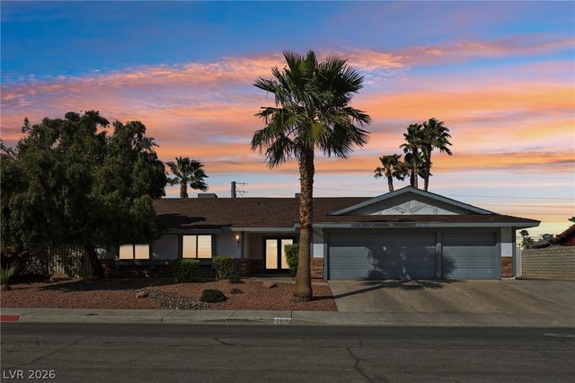 2600 La Solana Way, Las Vegas, NV 89102