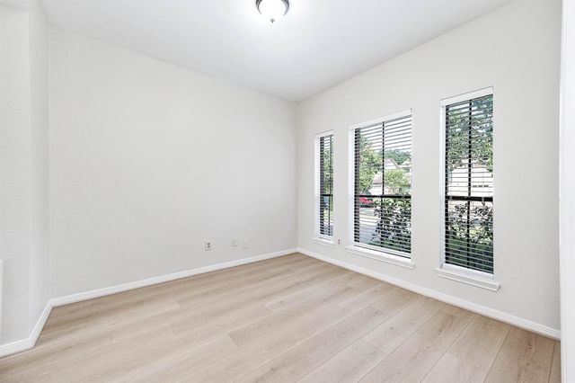 4718 Sunshine Drive, Sugar Land, TX 77479