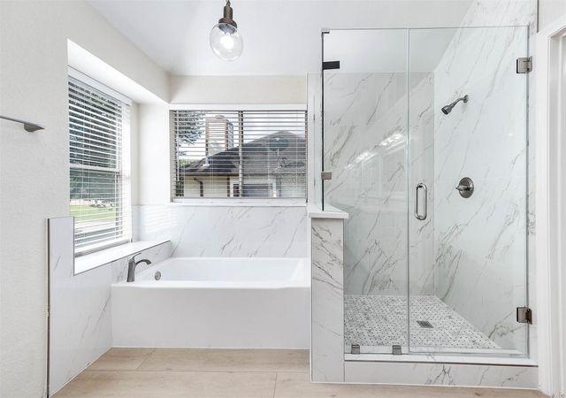 4718 Sunshine Drive, Sugar Land, TX 77479