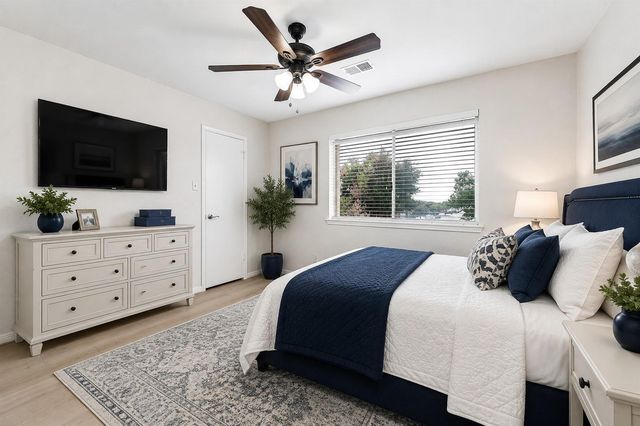 4718 Sunshine Drive, Sugar Land, TX 77479