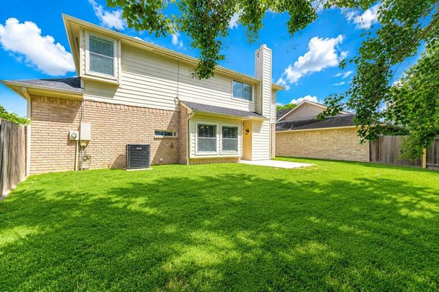 4718 Sunshine Drive, Sugar Land, TX 77479
