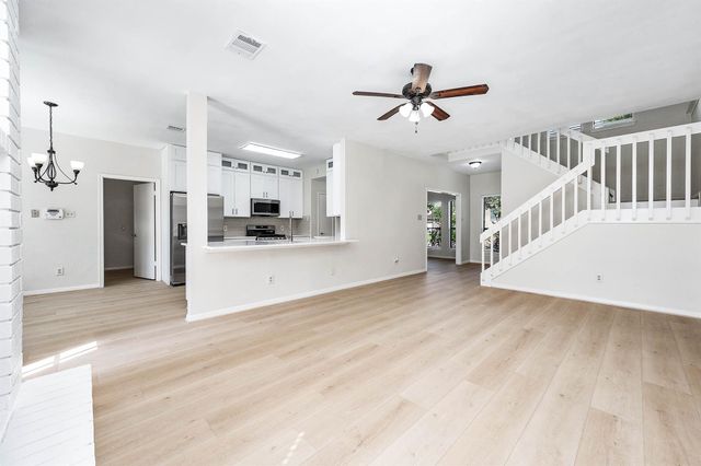 4718 Sunshine Drive, Sugar Land, TX 77479