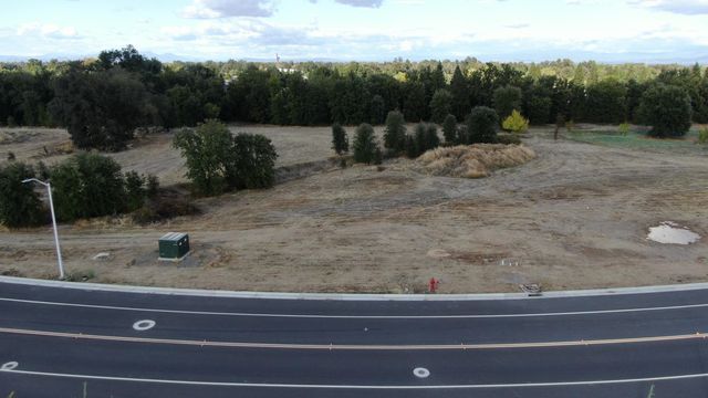 East Street, Anderson, CA 96007