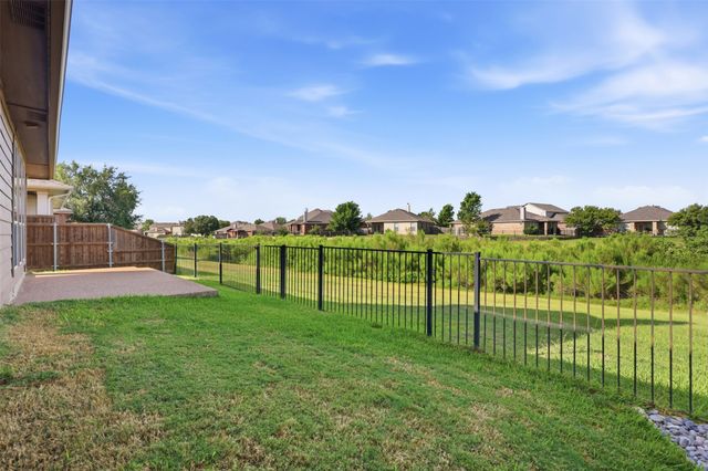 11025 Hawks Landing Road, Fort Worth, TX 76052