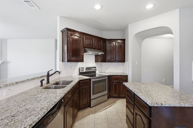 11025 Hawks Landing Road, Fort Worth, TX 76052