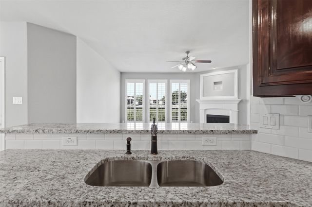 11025 Hawks Landing Road, Fort Worth, TX 76052