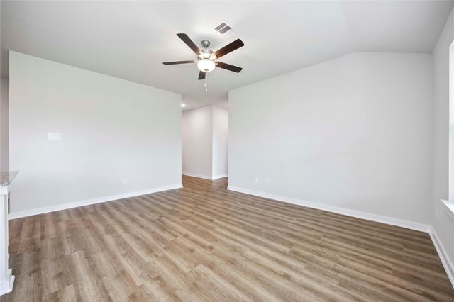 805 Clear Valley Lane, Dayton, TX 77535