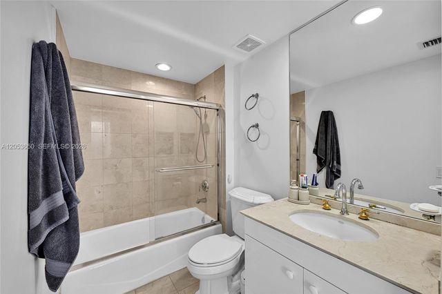 19111 Collins Avenue 2704, Sunny Isles Beach, FL 33160