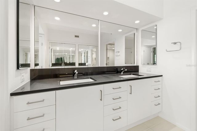 1135 GULF OF MEXICO DRIVE 502, Longboat Key, FL 34228