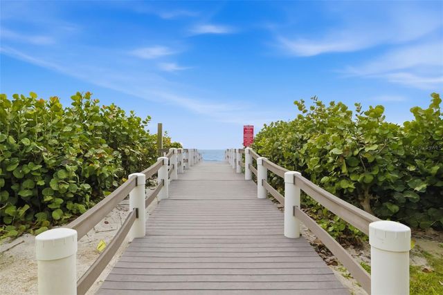 1135 GULF OF MEXICO DRIVE 502, Longboat Key, FL 34228