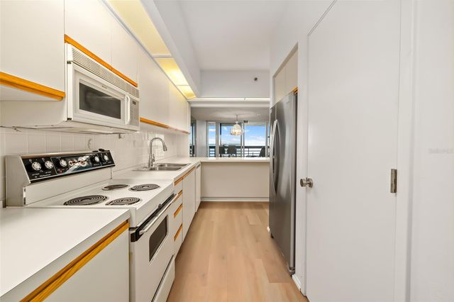 1135 GULF OF MEXICO DRIVE 502, Longboat Key, FL 34228