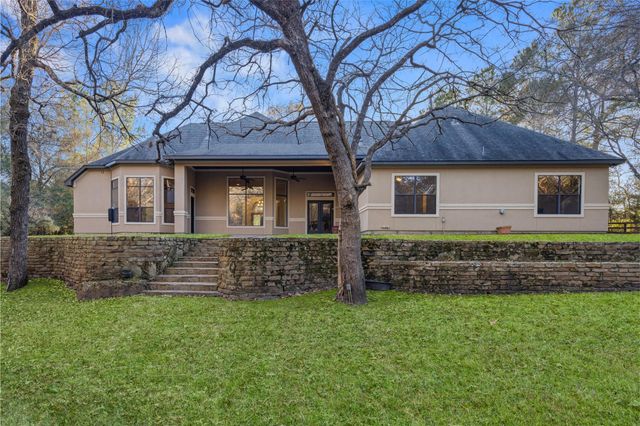 26150 Crown Ranch Boulevard, Montgomery, TX 77316