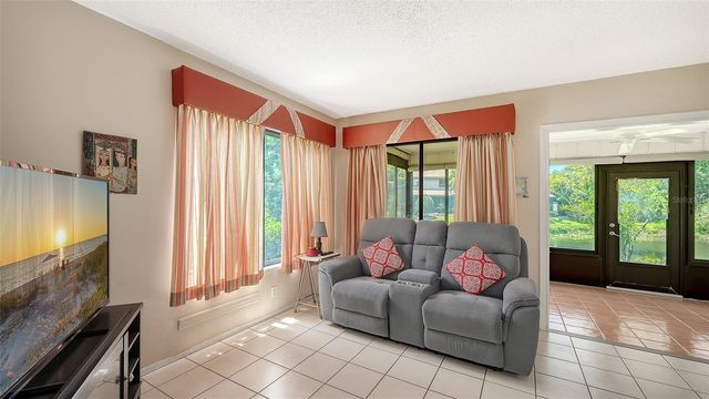 4638 WILLOW WOOD CIRCLE 34, Sarasota, FL 34241