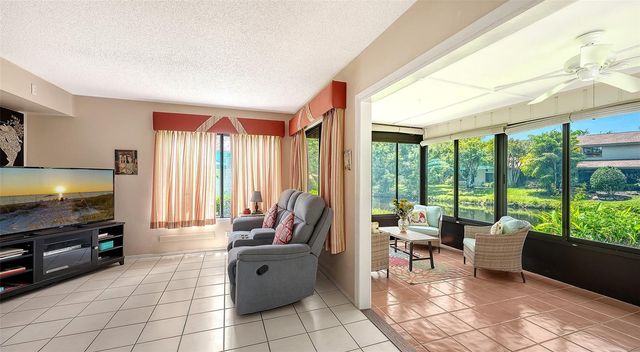 4638 WILLOW WOOD CIRCLE 34, Sarasota, FL 34241