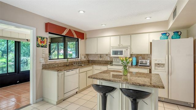 4638 WILLOW WOOD CIRCLE 34, Sarasota, FL 34241