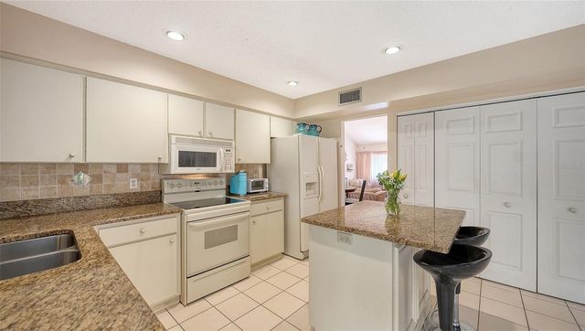4638 WILLOW WOOD CIRCLE 34, Sarasota, FL 34241